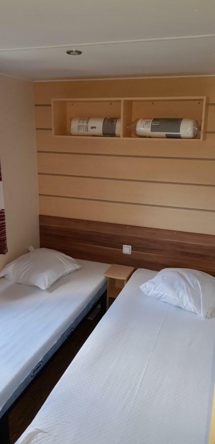 Mobil-Home Felix Ducournau Gastes Dış mekan fotoğraf